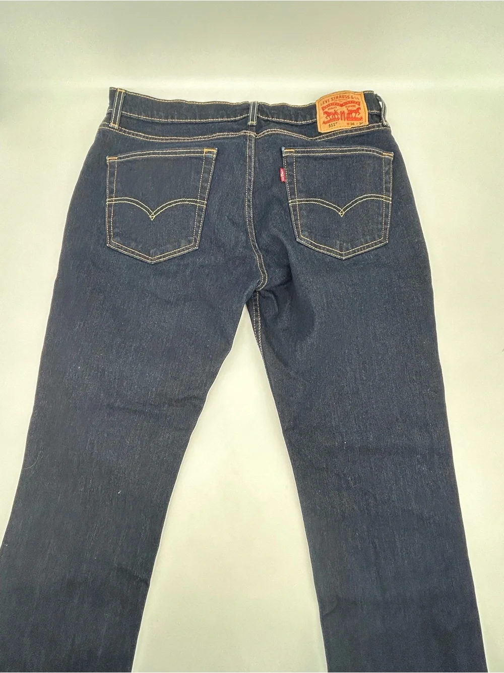 Levi's 511 Men's Dark Blue Denim Jeans - Classic Back Pocket Style 36x30
